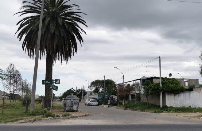 Foto: Miguel Chagas, periodista de Subrayado. Lugar donde ocurrió el homicidio, en la noche del martes.