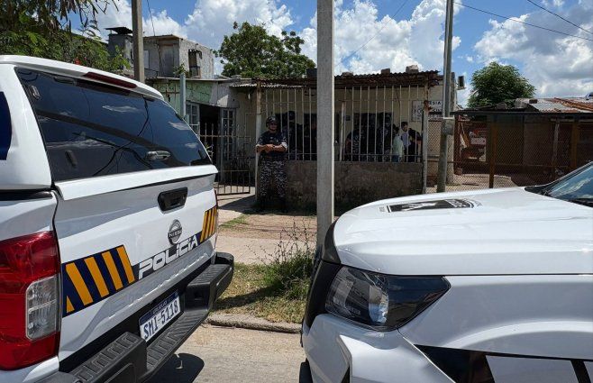 Foto: Mª. Eugenia Scognamiglio, Subrayado. Casa allanada en La Paloma, Montevideo.