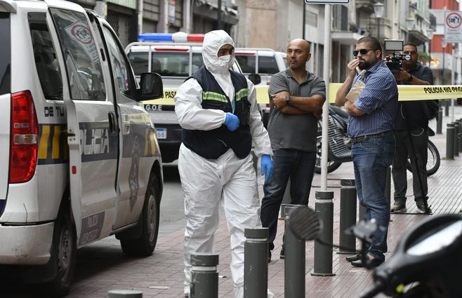 policia-cientifica-en-local-del-tunel-foco-uy
