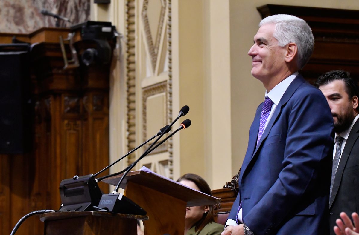 Rodrigo Goñi asumió como presidente en Diputados y habló del "reto tecnológico" como el centro de la agenda