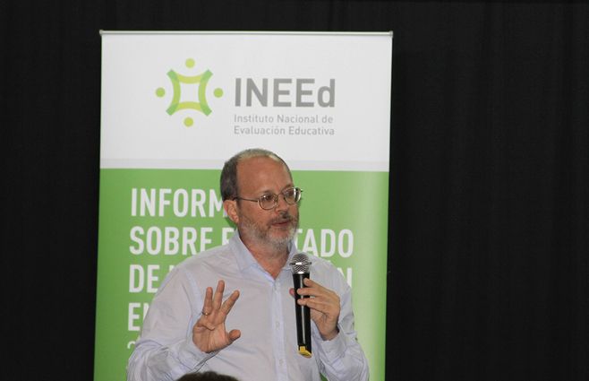 El Dr. Mariano Palamidessi evaluaba el desempeño educativo en Uruguay