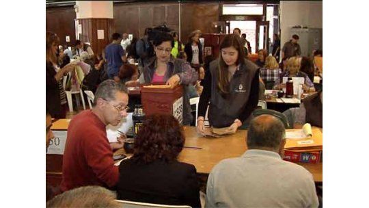 Corte Electoral conteo de votos
