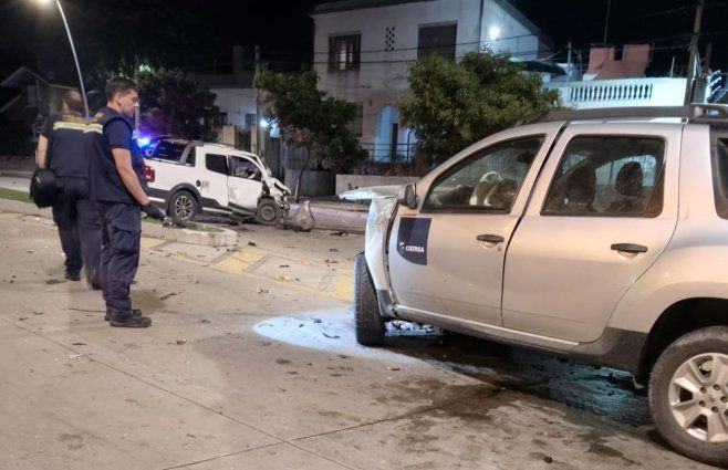 Foto cedida a Subrayado. Accidente en La Blanqueada; uno de los conductores intentó fugar dos veces.