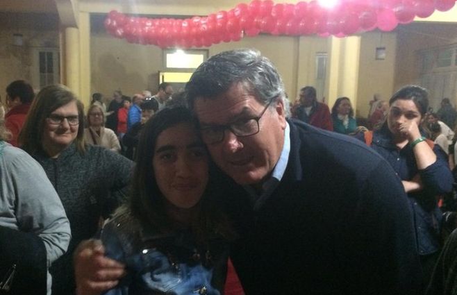 relajado, Pedro Bordaberry en un acto colorado desarrollado días atrás en Nueva Helvecia. Dejó atrás las discrepencias con Talvi y Sanguinetti, y apoyó al exfiscal Zubía en su lista propia