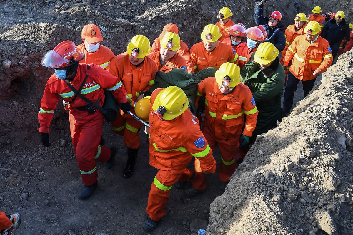 21 personas quedaron atrapadas en una mina ilegal de carbón en China