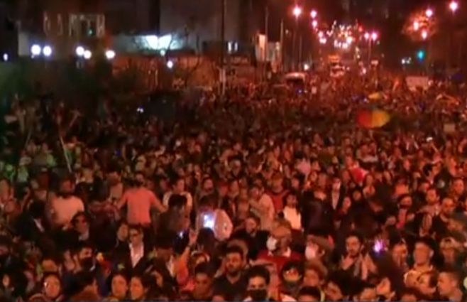 marcha-diversidad-mucha-gente.jpg