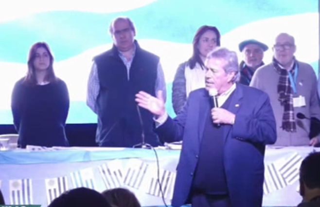 Antía sondeó el interior en 2017 y 2018 antes de aceptar el desafío de ser precandidato. Tomó la bandera de la descentralización que puso sobre la mesa Wilson Ferreira y luego Jorge Larrañaga.