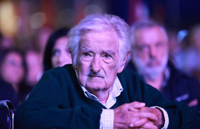 mujica-en-acto-frente-amplio-foco-uy.jpg