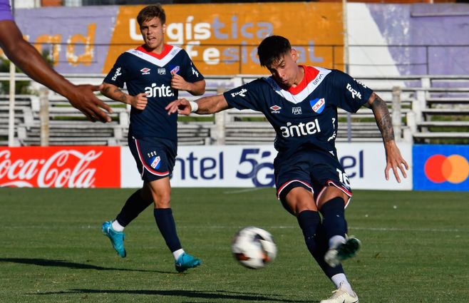 nacional fenix clausura 2024 fecha 12 foco uy (4).jpg