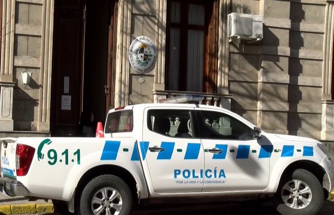 policia-patrullero-fiscalia-paysandu.jpg