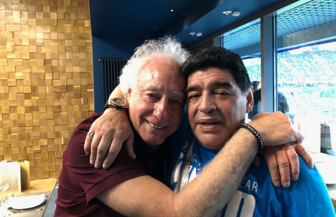 El abrazo entre Coppola y Maradona sella una larga etapa de distanciamiento.