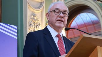 Mario Lubetkin en su discurso de asunción en el Palacio Santos. Foto: AFP
