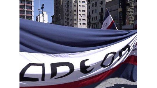 Radicales de ADEOM hacen piquete por el convenio colectivo