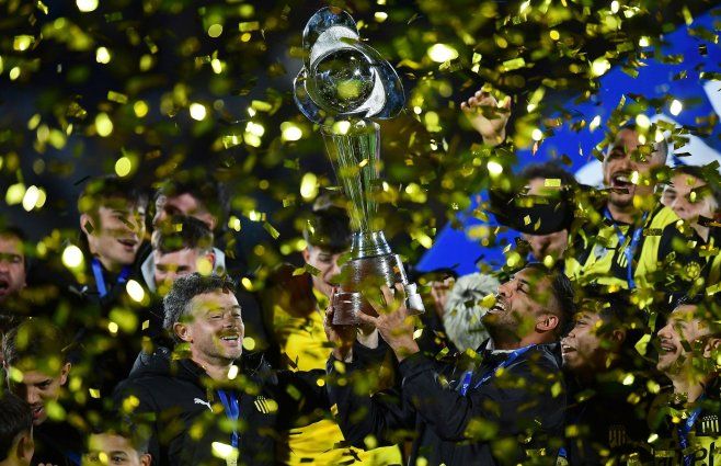 Foto: FocoUy. Peñarol campeón de la Copa AUF Uruguay.