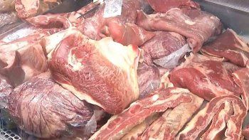 Gobierno negó exoneración de IVA pero frigoríficos bajarán $5 el gancho de carne