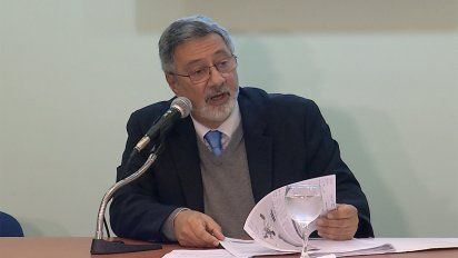 director de aduanas apunto a policia aerea por falta de control al avion con cocaina