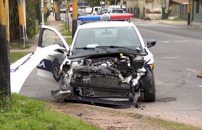 Foto: Subrayado. Patrullero accidentado en Flor de Maroñas.