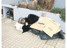 Un pastor se hace pasar por indigente como mensaje de amor