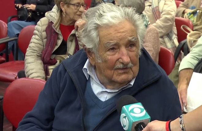 JOSÉ-MUJICA-SOBRE-SALTO-GRANDE.jpg