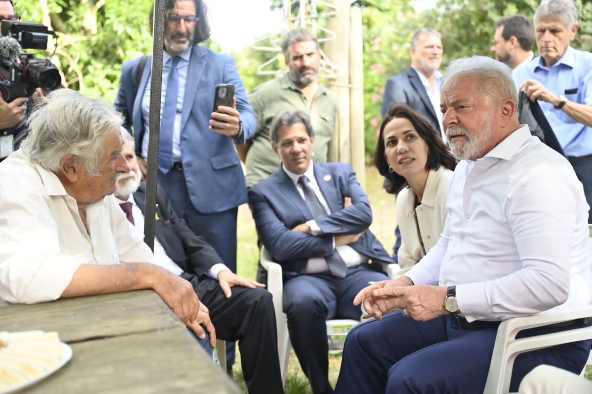 Lula y Mujica reunidos en la chacra. Foto: Carlos Lebrato / FocoUy