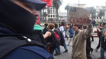 Marcha de sindicatos de la educación. Foto: Foco Uy