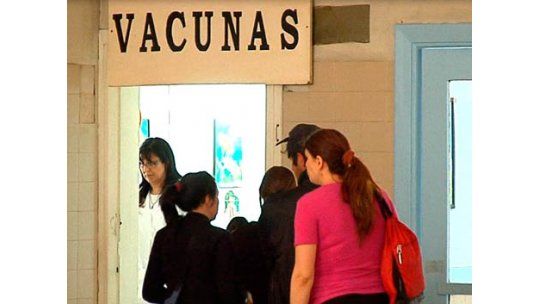 Comenzó vacunación contra tos convulsa; 8 bebés muertos en el año