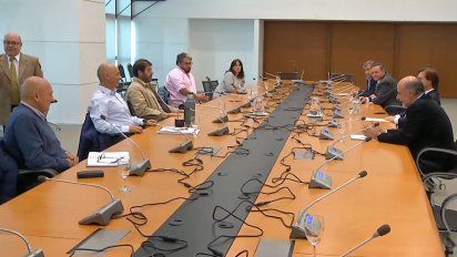 pit-cnt planteo al gobierno rebajas en tarifas de ute y ose a familias de menores recursos