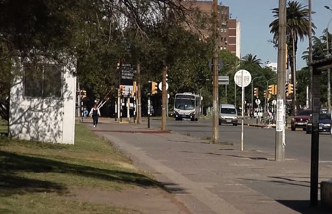 plaza-en-zona-nuevocentro-montevideo-bulevar-artigas-dos