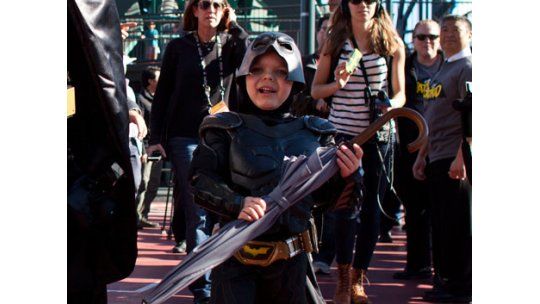 Niño con leucemia fue Batman por un día en San Francisco