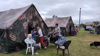 artigas: crece el rio cuareim y hay cinco familias evacuadas en carpas del ejercito nacional