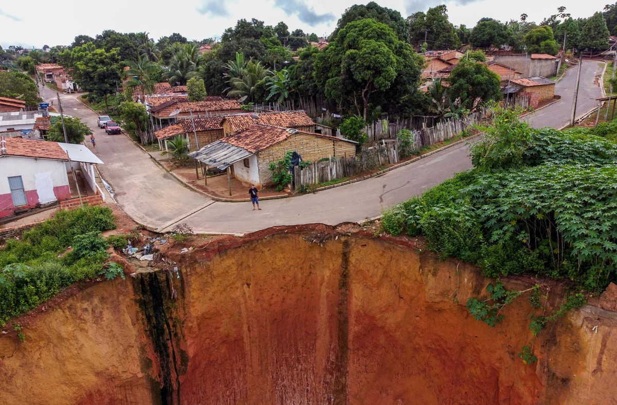 Vista aérea de las erosiones en Buriticupu, estado de Maranhão, Brasil, tomada el 21 de abril de 2023.