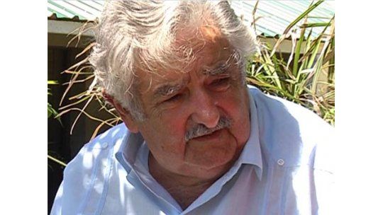 Mujica recorre obras en Canelones tras las últimas inundaciones