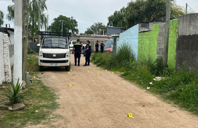 Foto: Mª Eugenia Scognamiglio, Subrayado. Escena en el Cerro, donde fue baleado el bebé y el hombre.