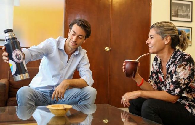 En su gira previa a las internas denominada Juan Escucha, Sartori ya había estado reunido con la intendenta Adriana Peña.
