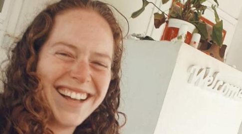 La uruguaya israelí Shani Goren está en la lista de secuestrados que Hamás liberará hoy