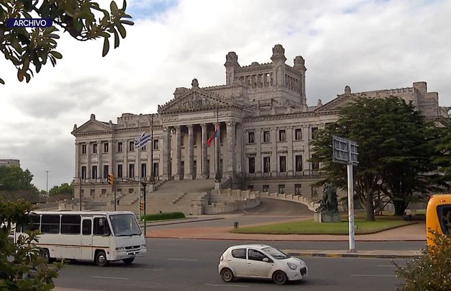 parlamento-edificio-frente