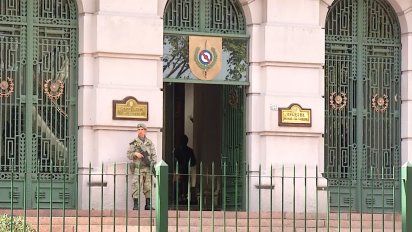 conformidad de lacalle con los nuevos generales del ejercito