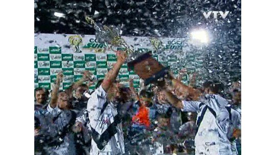 Danubio le ganó a Emelec y es el campeón de la Copa Suat