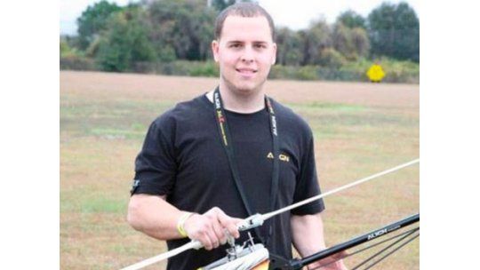 Murió decapitado por un helicóptero a control remoto