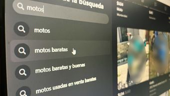 El comprador observó la moto barata en Marketplace, y le generó sospechas. Igual pactó un punto de encuentro con el vendedor.