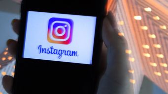 facebook suspende su criticada version de instagram para menores