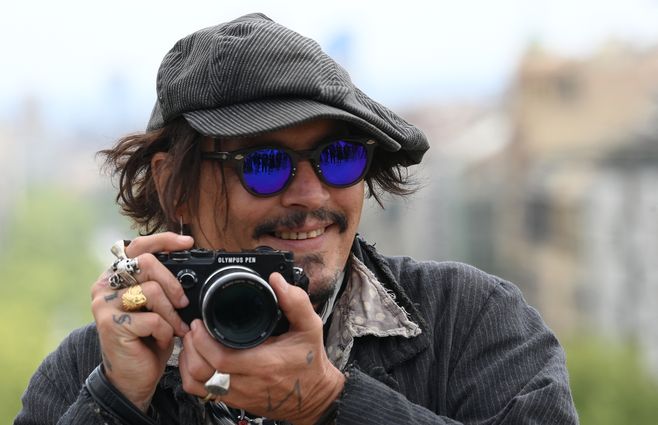  El actor da vida al fotorreportero Eugene Smith en El fotógrafo de Minamata,