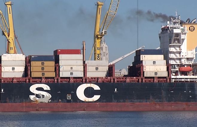 puerto-montevideo-carga-contenedores