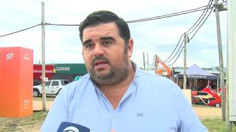 gobernador de entre rios reclamo relocalizar la planta de hidrogeno verde y el intendente de paysandu respondio