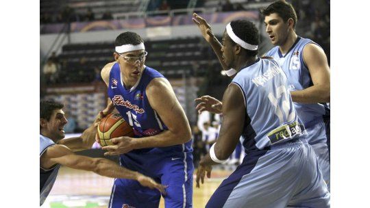 Uruguay perdió nuevamente en preolímpico de básquetbol