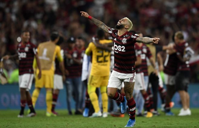 Gabriel Barbosa de Flamengo festeja la goleada ante Gremio. Ahora hay que ganar la llave con River argentino para acceder a la gloria.&nbsp;