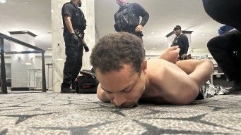 Foto: Donald Trump en Truth Social, vía AFP. Sospechoso del tiroteo detenido.