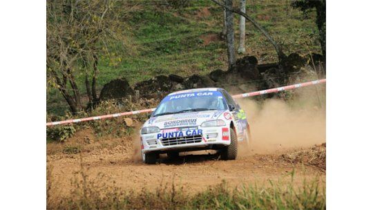 Un muerto y un herido en accidente en Rally de Paysandú