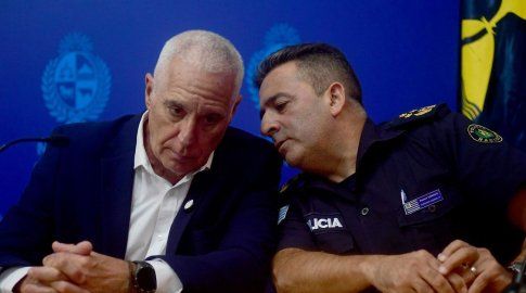 Carlos Negro en conferencia de prensa sobre captura de Marset en Bolivia. Foto: FocoUy