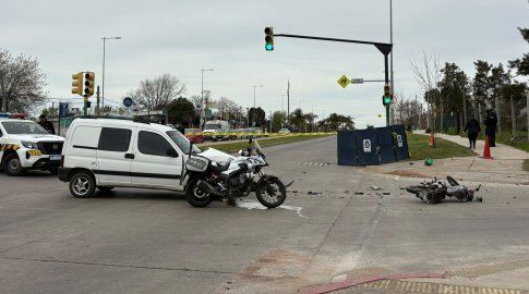 Foto: Mª. Eugenia Scognamiglio, Subrayado. Accidente en Puntas de Manga este miércoles de mañana.